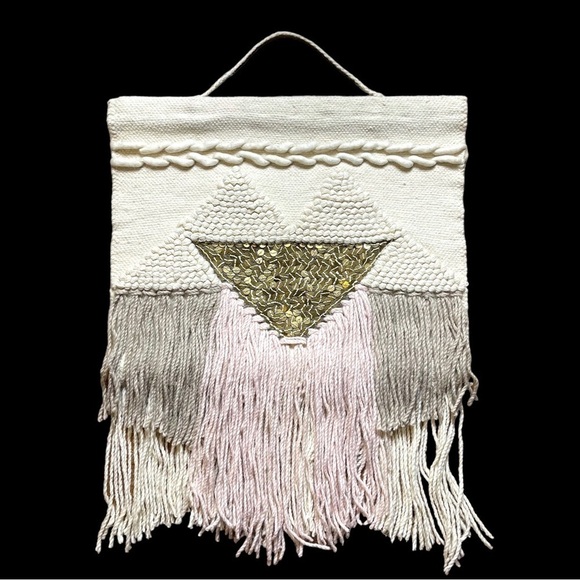 Pier 1 Macrame Woven Tapestry Wall Hanging with Gold Sequin Accents Boho Chunky - Picture 1 of 9